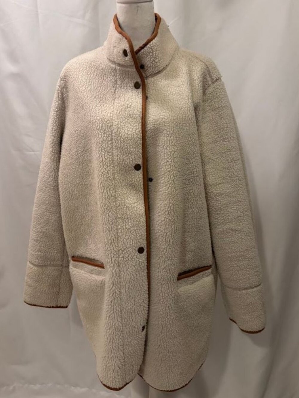 Old Navy Mock Neck Cream Sherpa Coat / Suede Lined - size Large